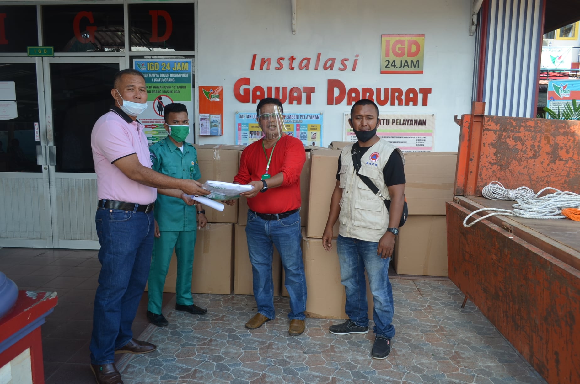 Bantuan APD dari BPBD Provinsi Sumatera Barat 