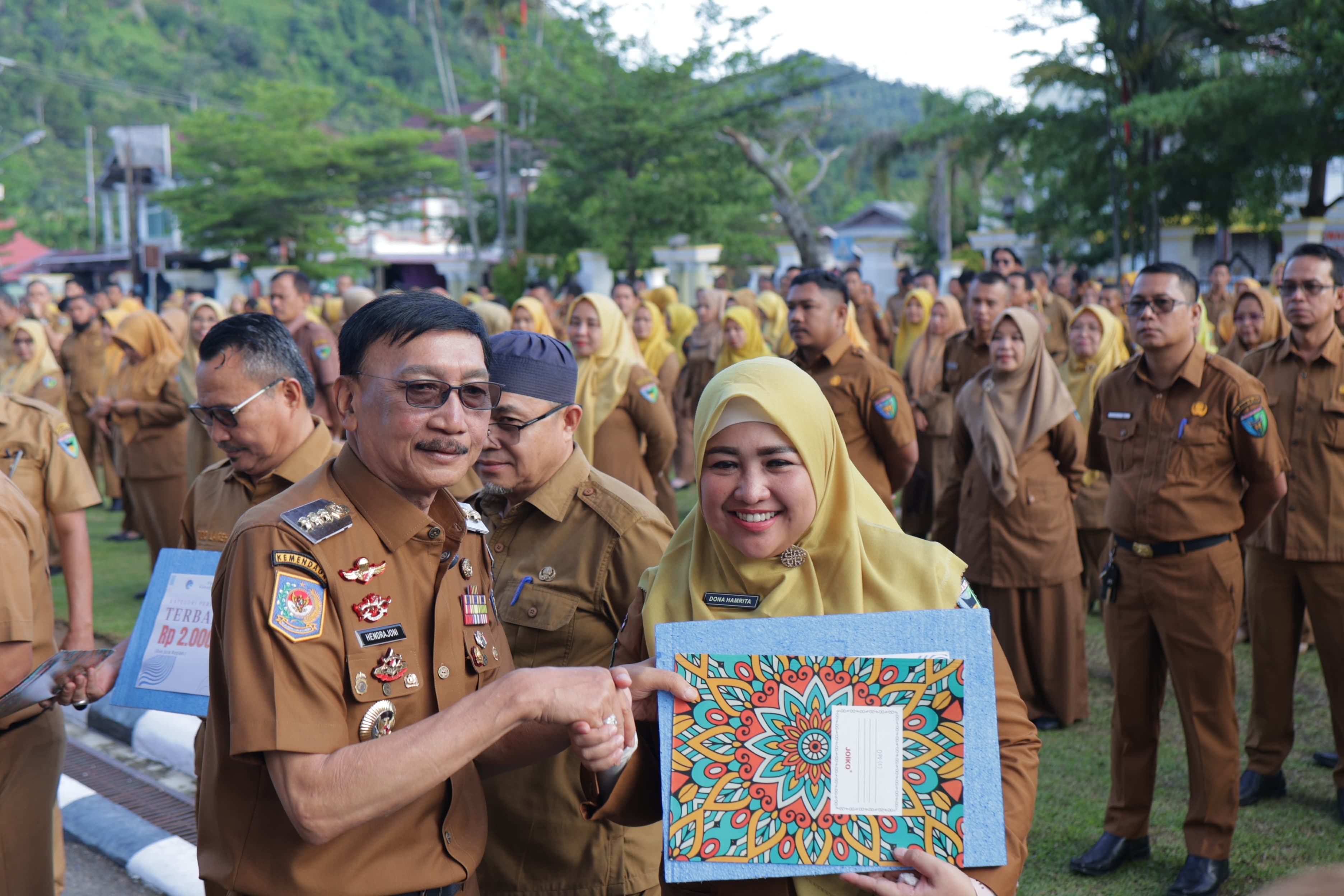 RSUD Dr. Muhammad Zein Painan Raih Terbaik 5 Evaluasi Keterbukaan Informasi Publik 2025