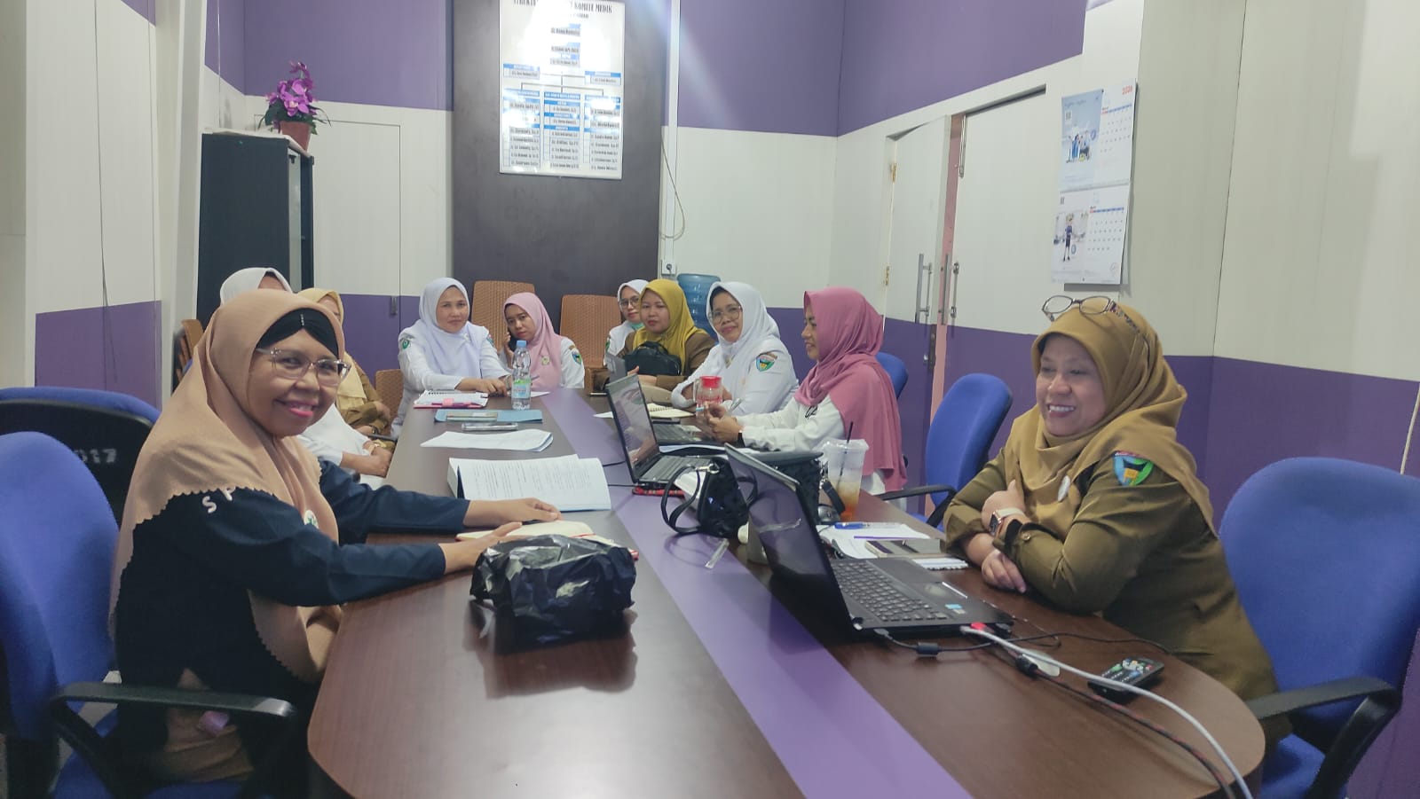 Hari Pertama Zoom Penyusunan Dokumen Akreditasi Prognas