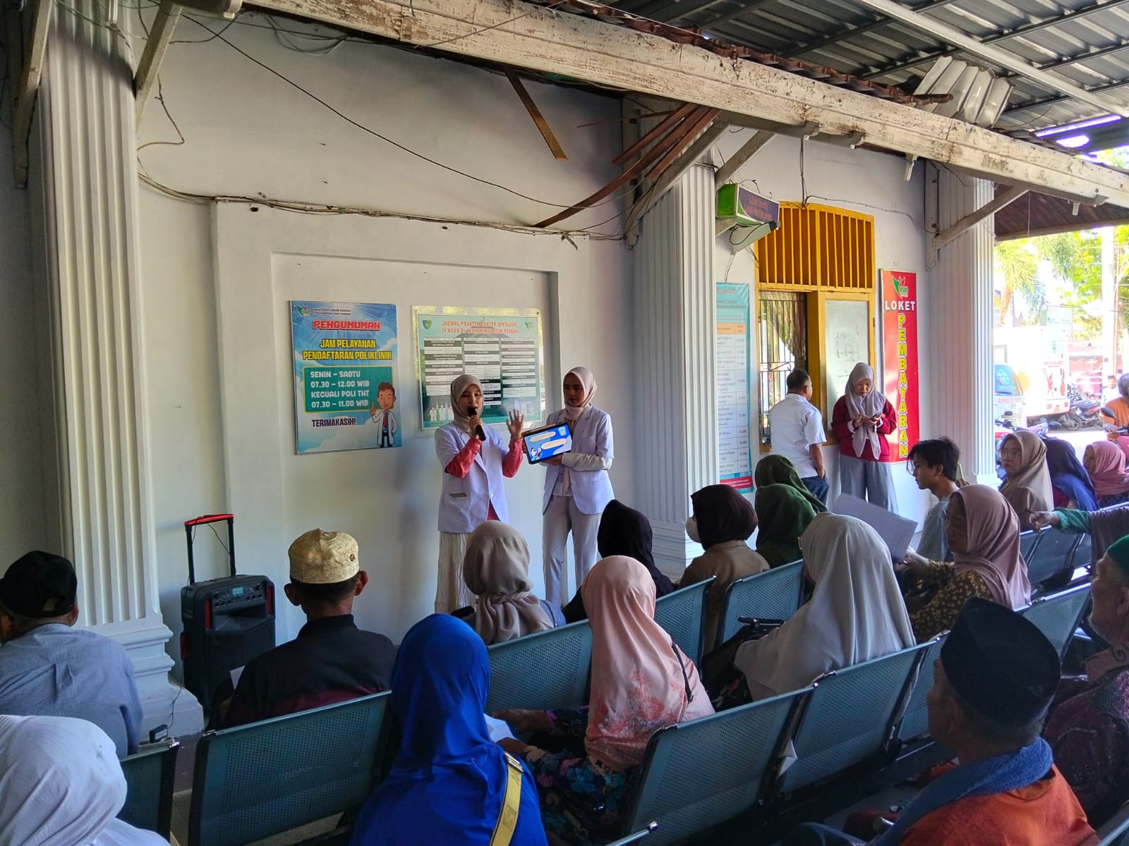 Penyuluhan Kesehatan Gigi dan Mulut pada Lansia