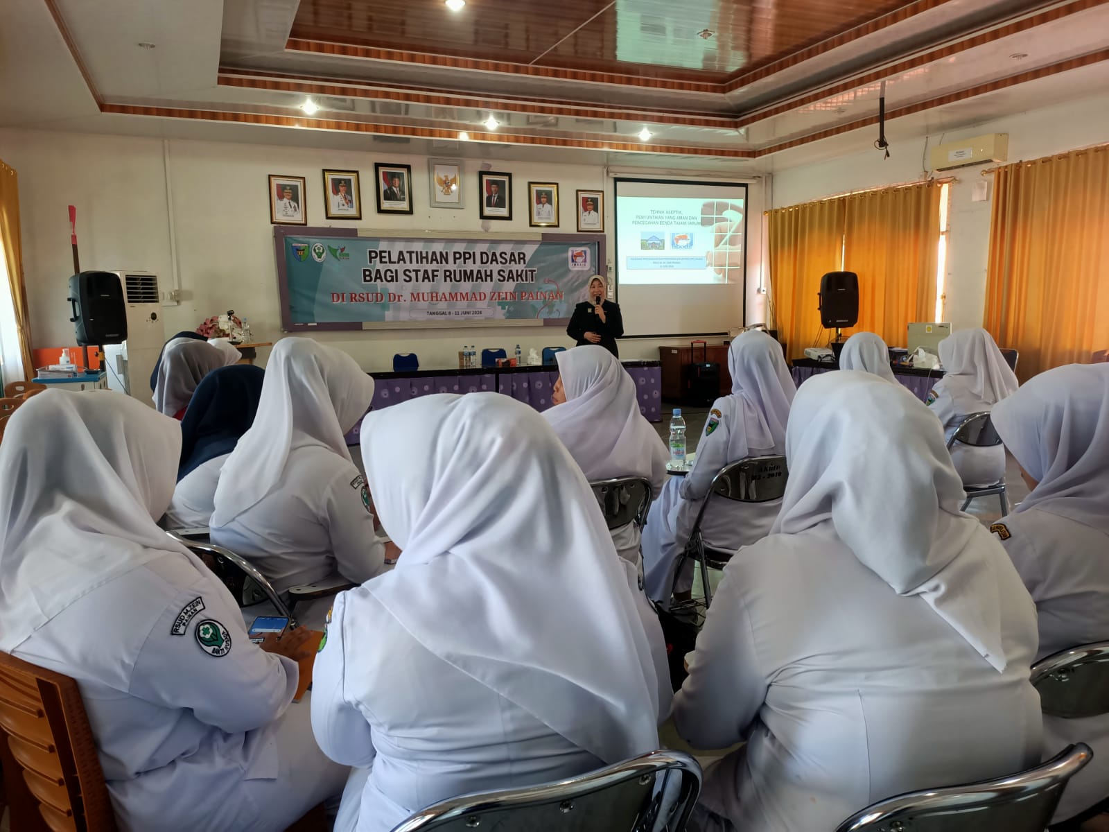 Pelatihan PPI Dasar Resmi Ditutup, RSUD Dr. Muhammad Zein Painan Perkuat Budaya Keselamatan Pasien