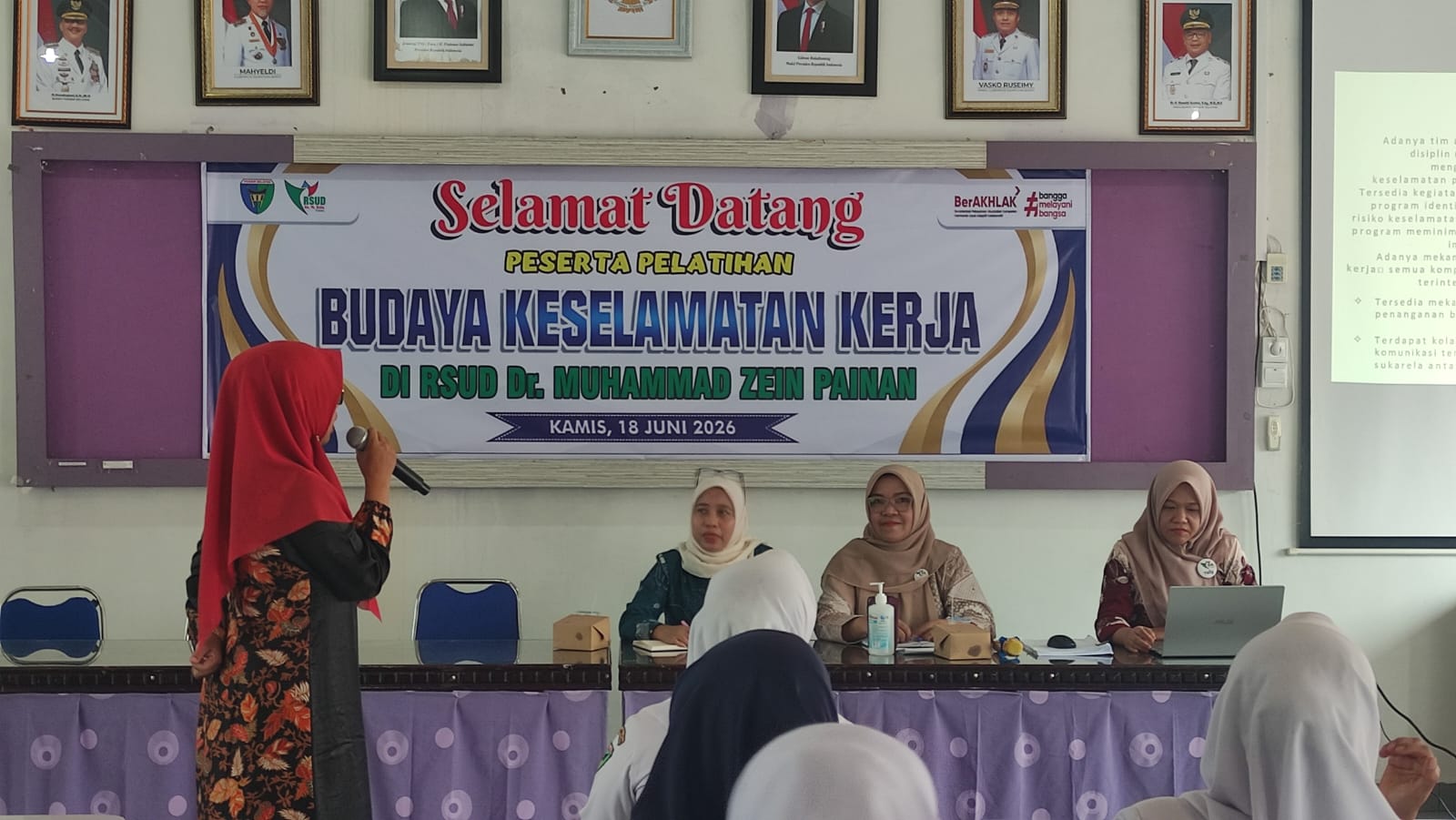 Pelatihan Budaya Keselamatan Kerja di RSUD Dr. Muhammad Zein Painan