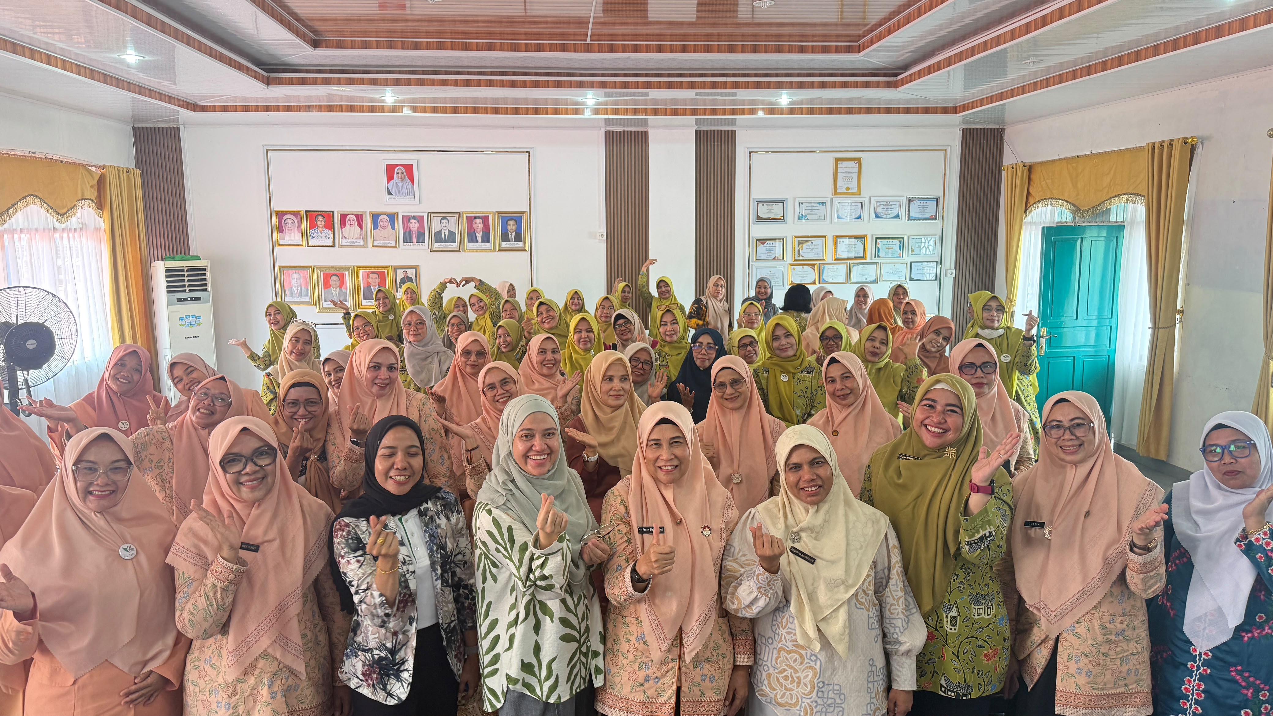 Pertemuan Bulanan Dharma Wanita Dihadiri Manajemen RS Mahkota Medical Centre Malaka