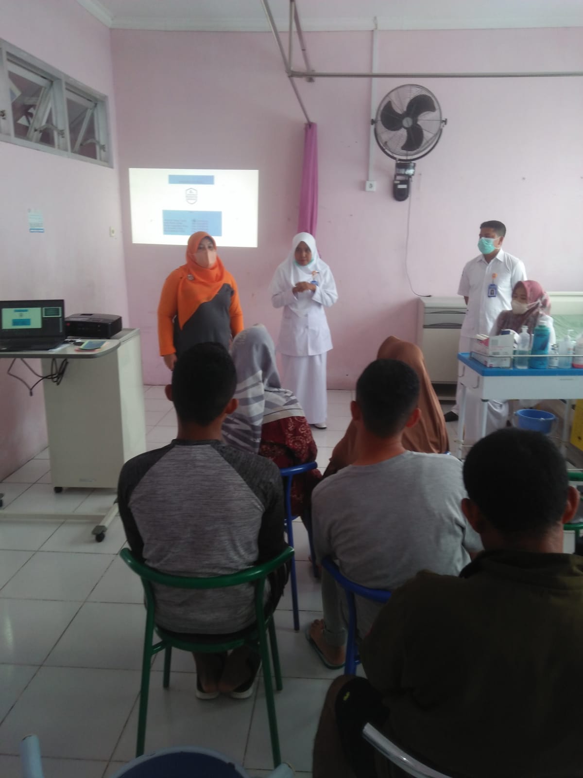 Penyuluhan Kesehatan di Ruang Rawat Inap Bedah