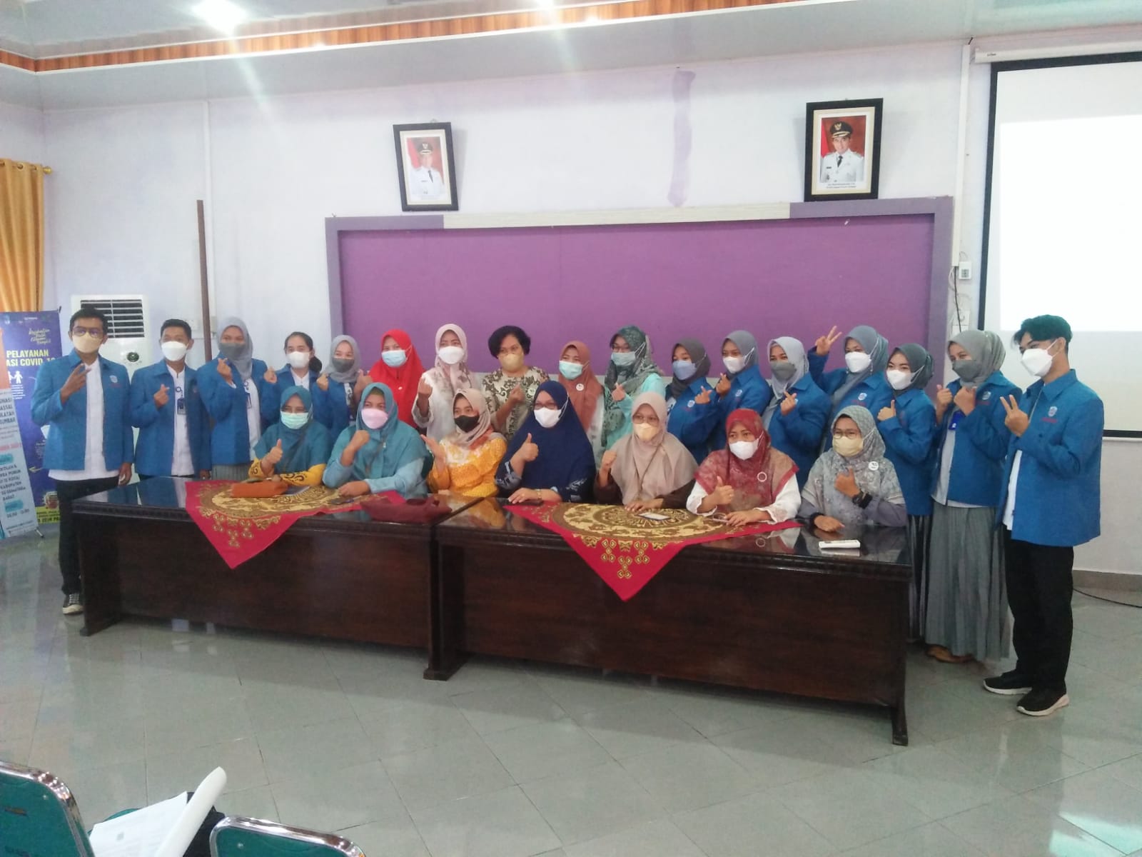 Penutupan Praktek Kerja Mahasiswa Profesi Apoteker Universitas Perintis Indonesia Padang