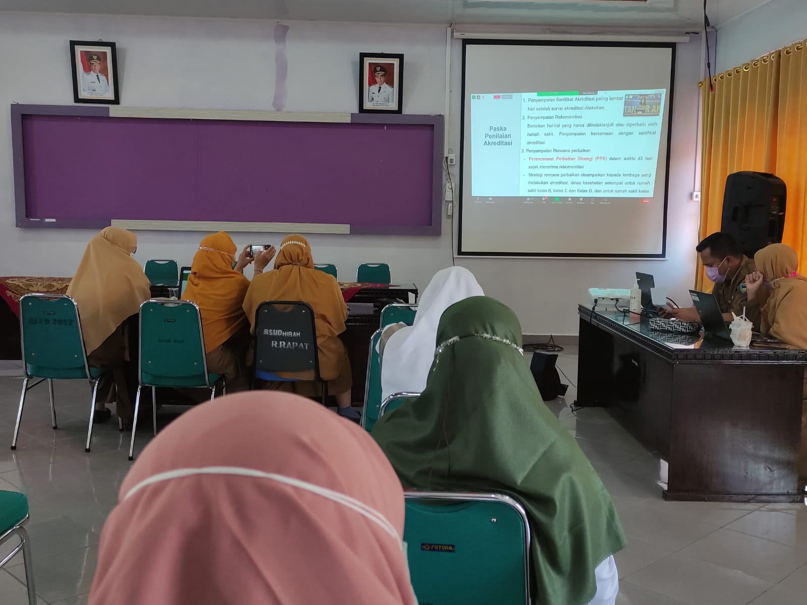 Perwakilan Tim Pokja Akreditasi Mengikuti Zoom Meeting Kick Off dan Launching Standart Akreditasi Ru