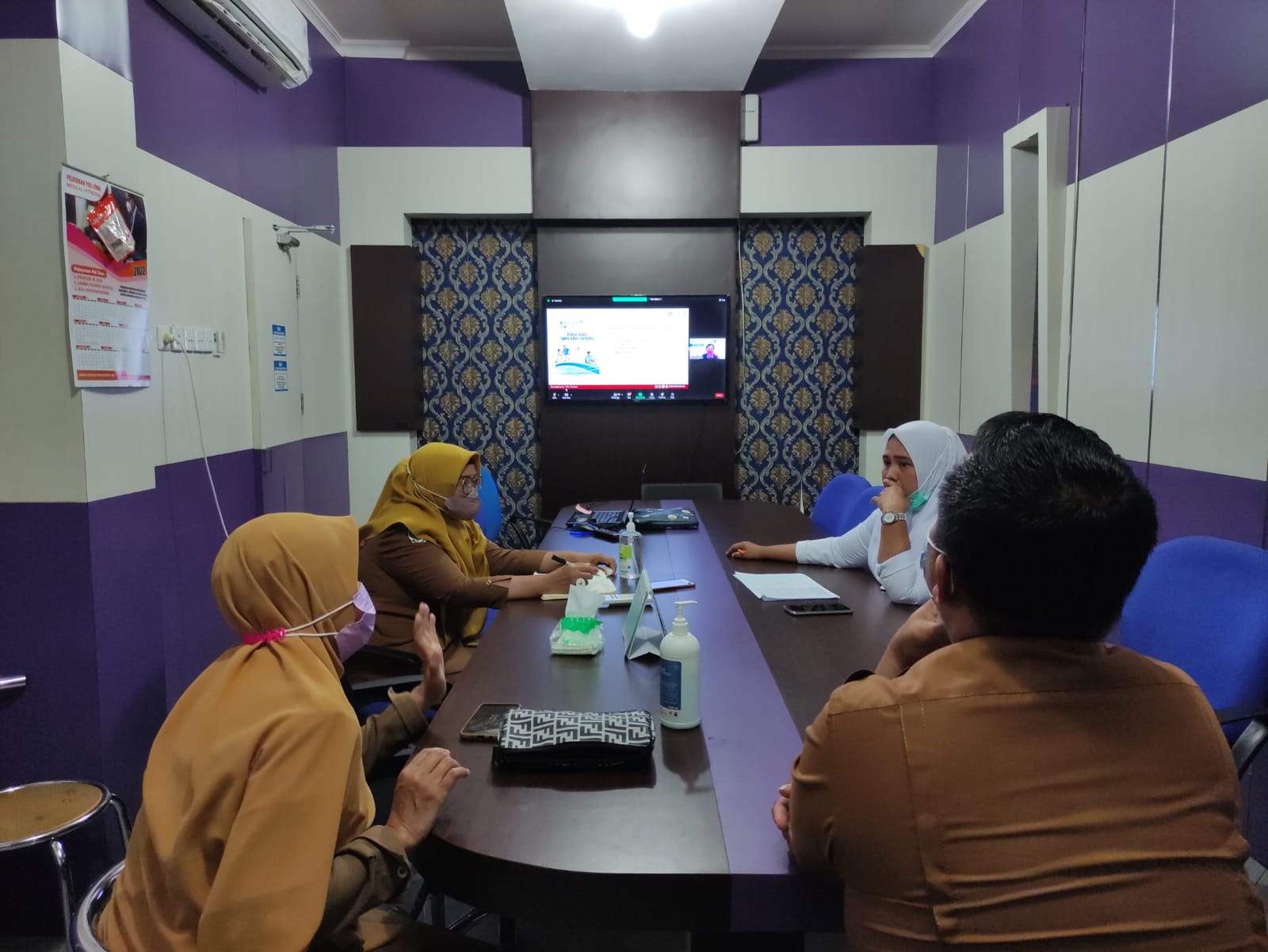 Manajemen Mengikuti Couching Audit Kasus Stunting Regional 1 Via Zoom Meeting