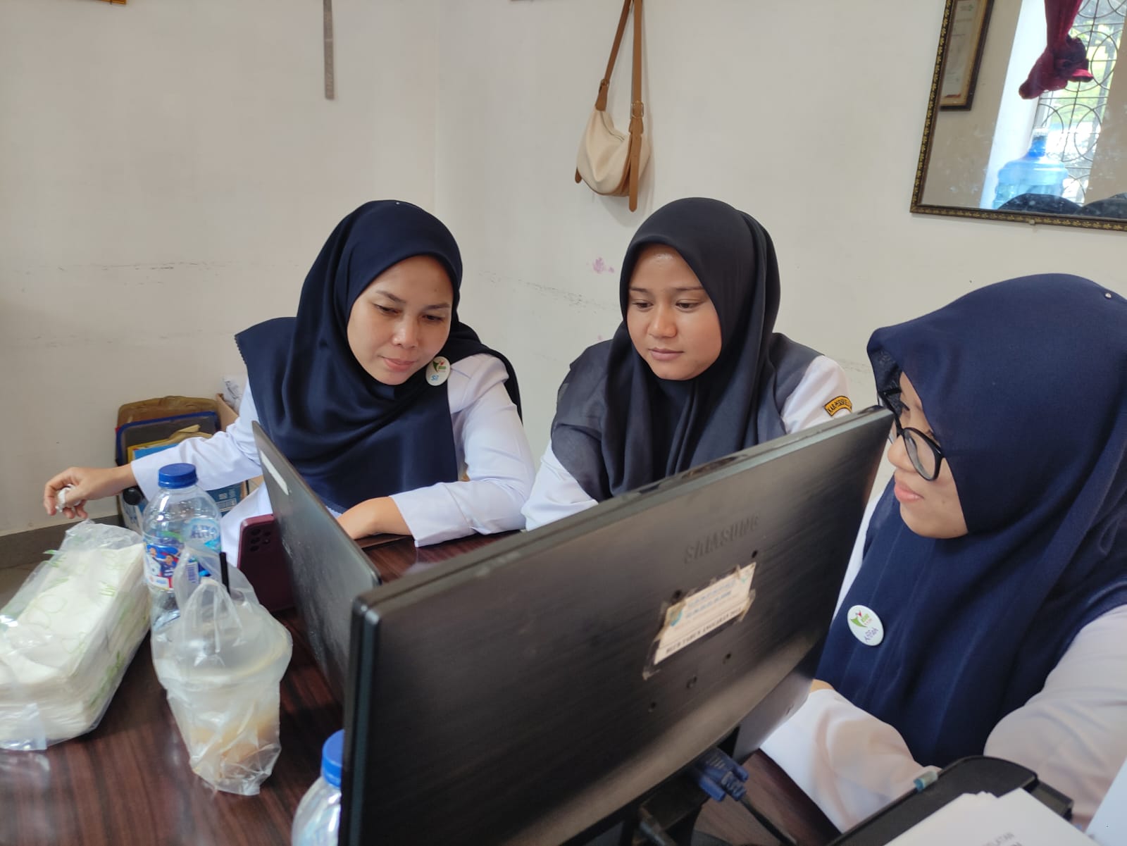 Mengikuti Zoom Meeting Pertemuan Jejaring Promosi Kesehatan Rumah Sakit Dalam Mendukung Transformasi