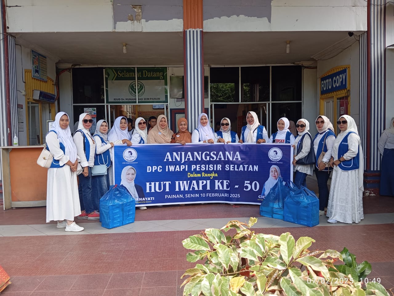 DPC IWAPI Pesisir Selatan Gelar Anjangsana ke RSUD Dr. Muhammad Zein Painan dalam Rangka HUT IWAPI k