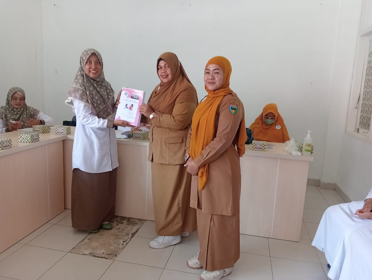 Penerimaan dan Orientasi Mahasiswa Profesi Kebidanan dan D4 TLM di RSUD Dr. Muhammad Zein Painan