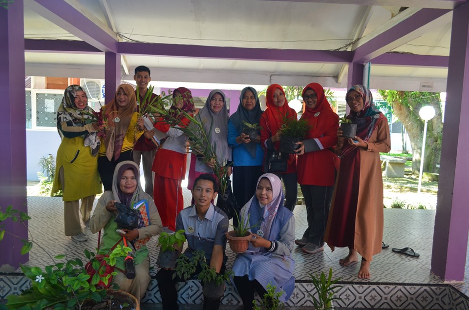 MERINTIS APOTIK HIDUP DI RUMAH SAKIT