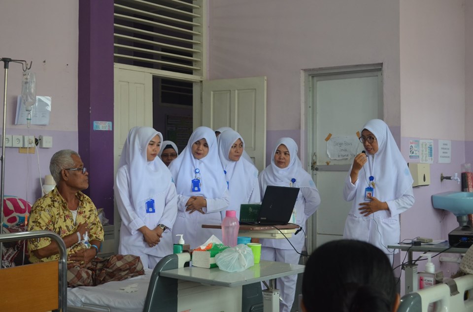 Penyuluhan Batuk Efektif di Ruangan Paru