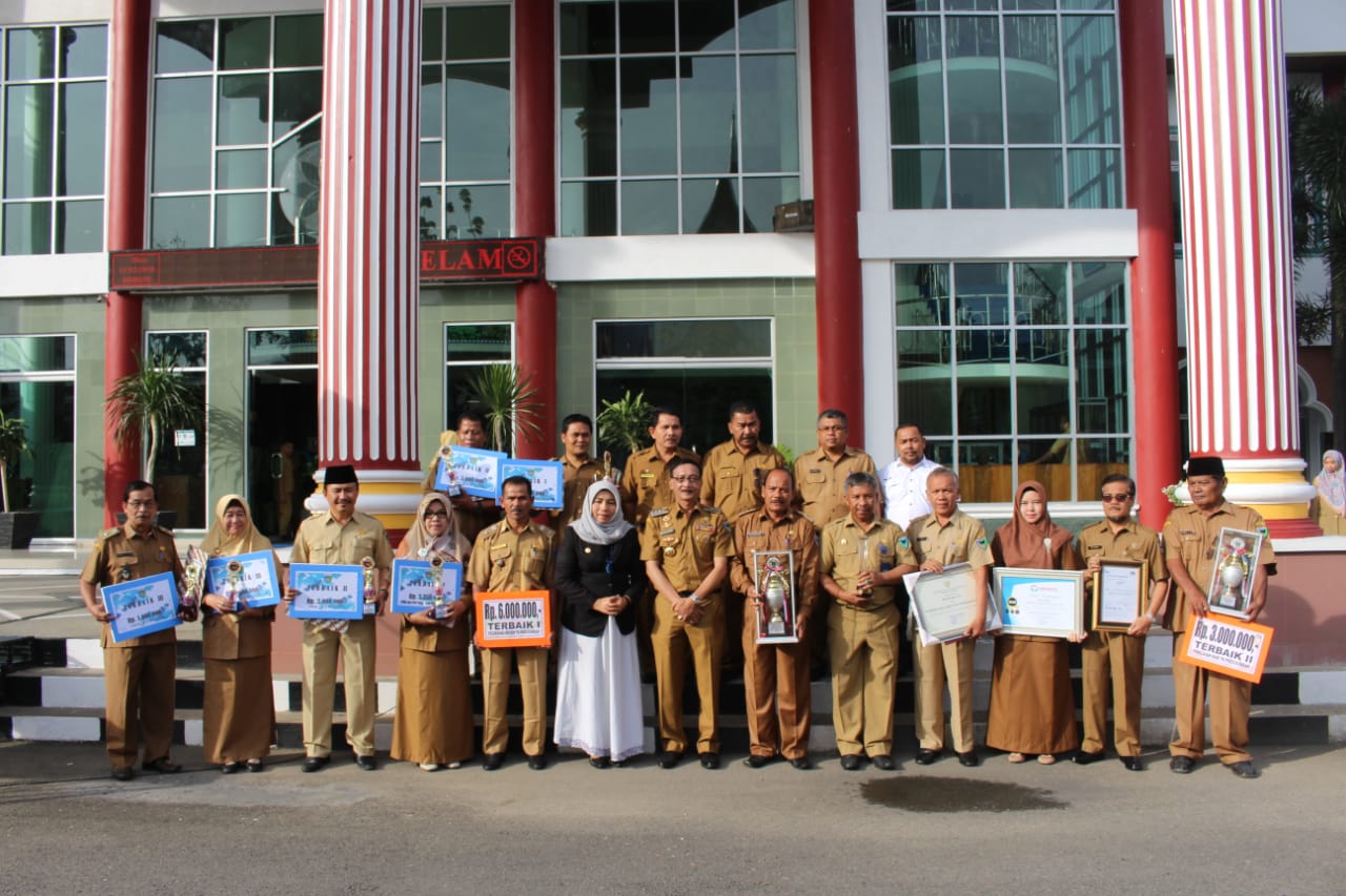 Penghargaan Terbaik I dalam Pemeringkatan Keterbukaan Informasi Publik